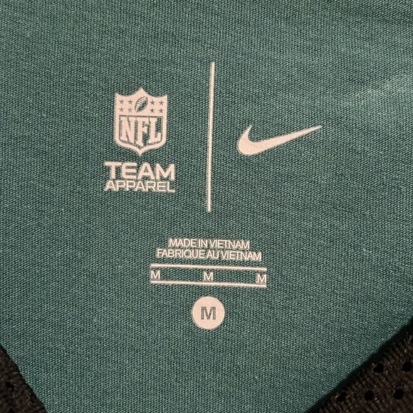 Philadelphia Eagles NFL Women’s Shirt - Picture 2 of 4